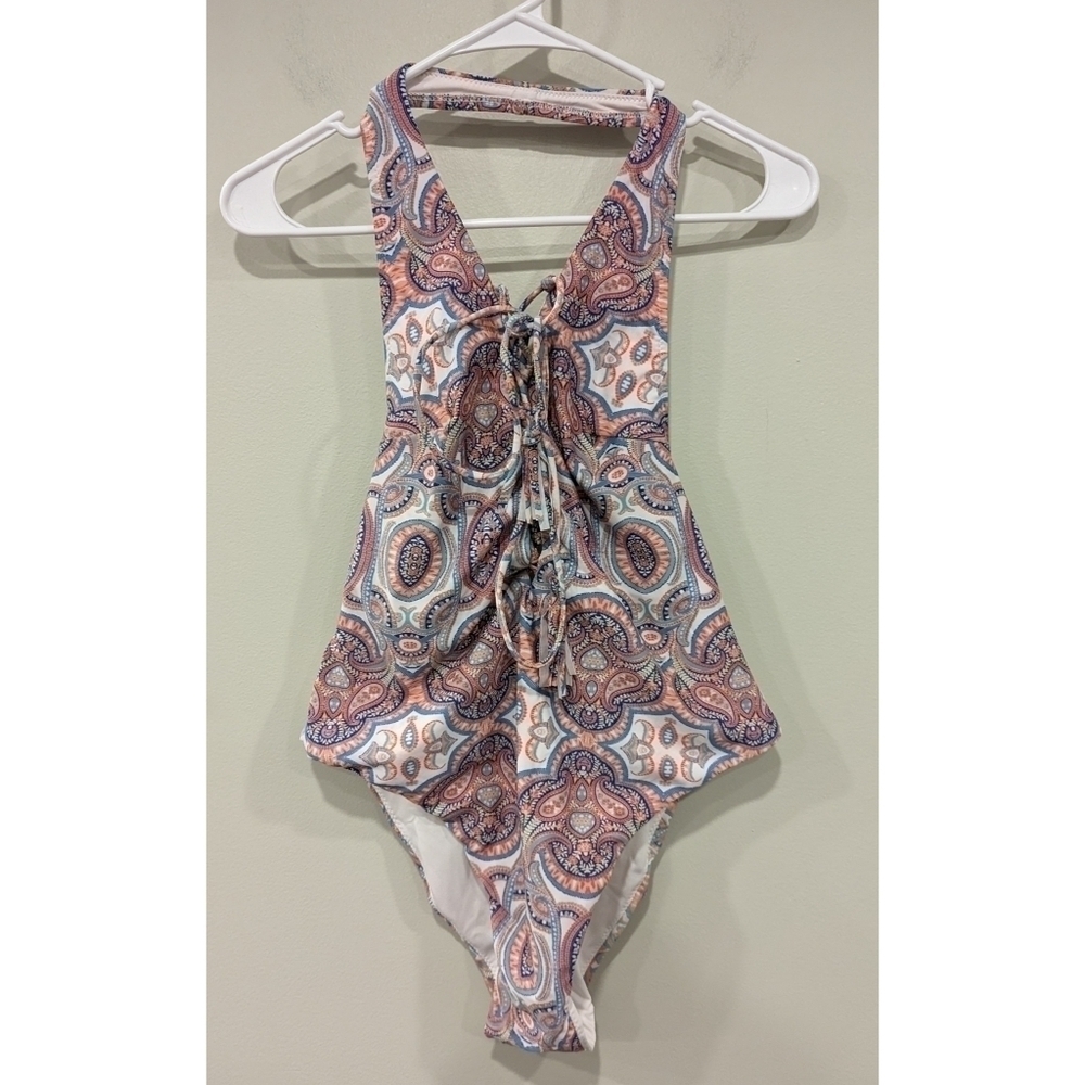 🆕 Show Me Your Mumu Mermaid La Jolla Paisley Lace Up One Piece Swim Large